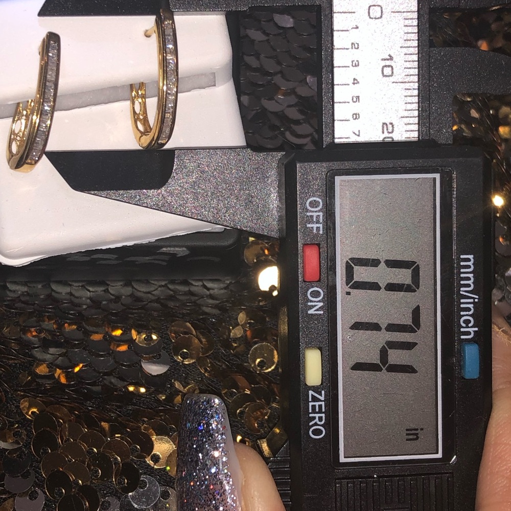 10k yellow gold vermeil Real diamond hoop Huggie earrings exquisite baguette Wow - Picture 5 of 7